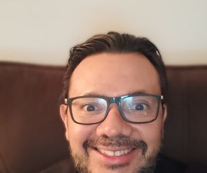Mauricio R